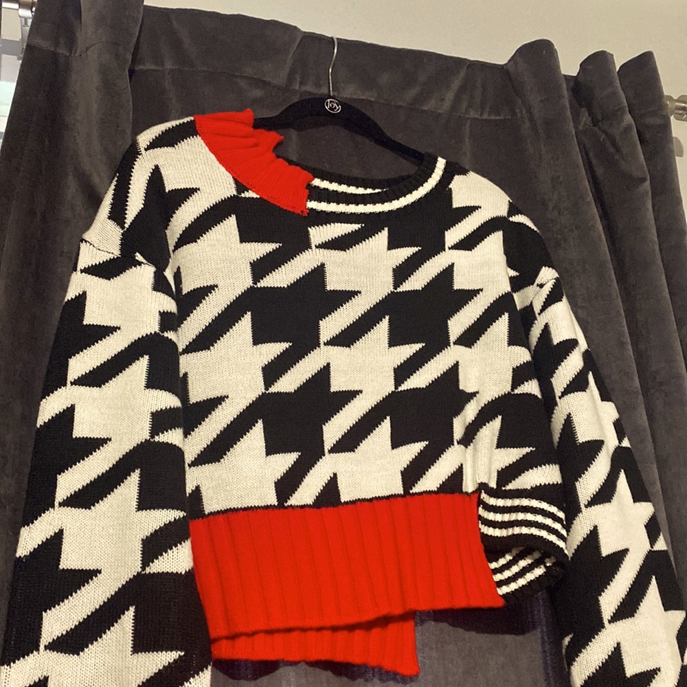 It’s beautiful sweater